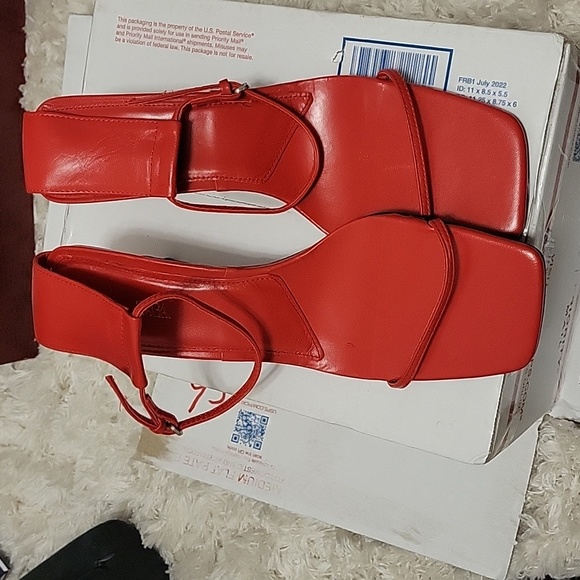 ZARA -ANKLE STRAP SANDAL - Picture 4 of 7